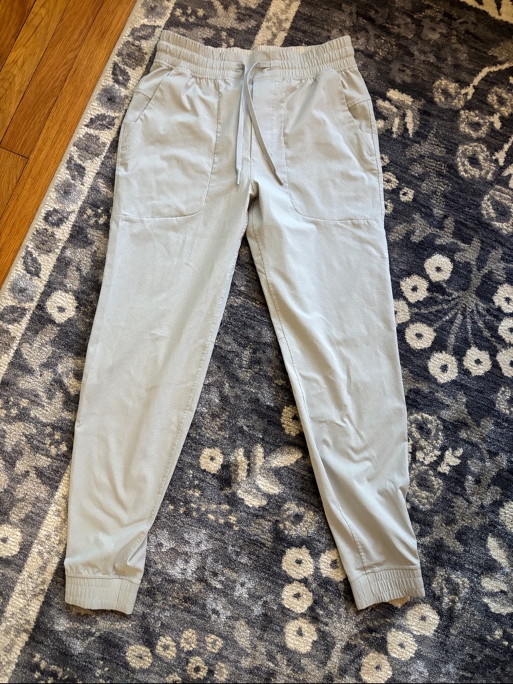 lululemon athletica Men's Pale Gray Jogger Pants
